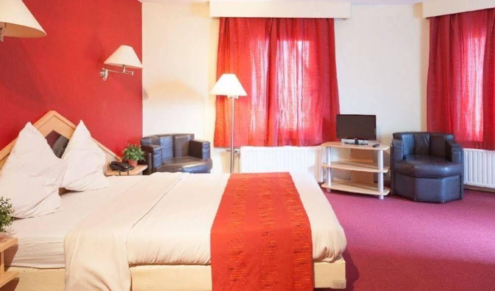 Hotel New Flanders Sint-Niklaas Exteriör bild